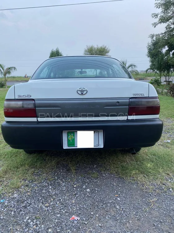 Toyota Corolla 2000 for Sale in Lala musa Image-1