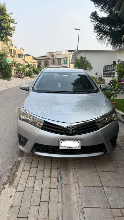 Toyota Corolla 2015 for Sale in Islamabad Image-1