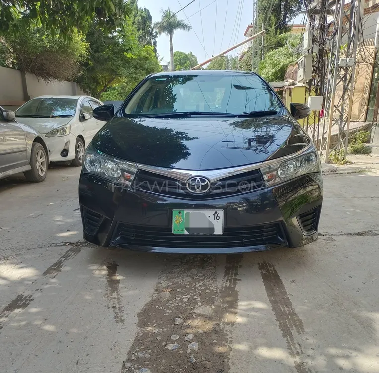 Toyota Corolla 2015 for Sale in Islamabad Image-1