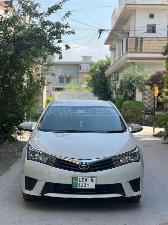 Toyota Corolla 2016 for Sale in Peshawar Image-1