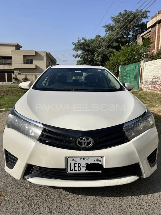 Toyota Corolla 2016 for Sale in Lahore Image-1