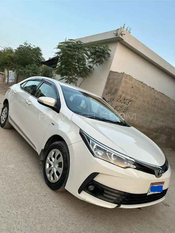Toyota Corolla 2017 for Sale in Karachi Image-1