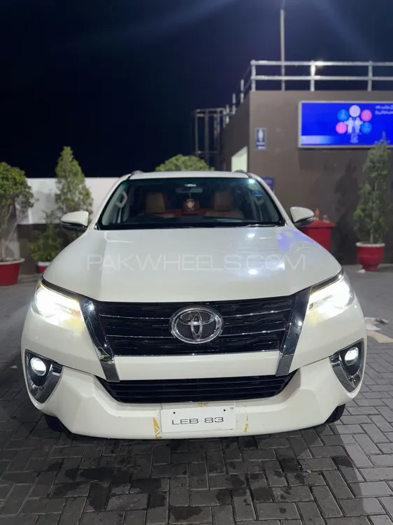 Toyota Fortuner 2019 for Sale in Lahore Image-1