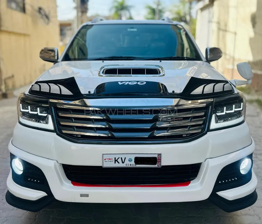 Toyota Hilux 2012 for Sale in Faisalabad Image-1
