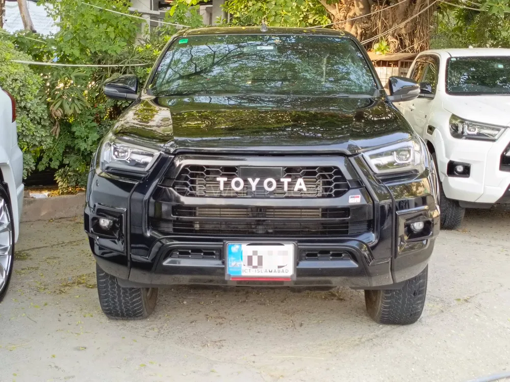 Toyota Hilux 2025 for Sale in Islamabad Image-1