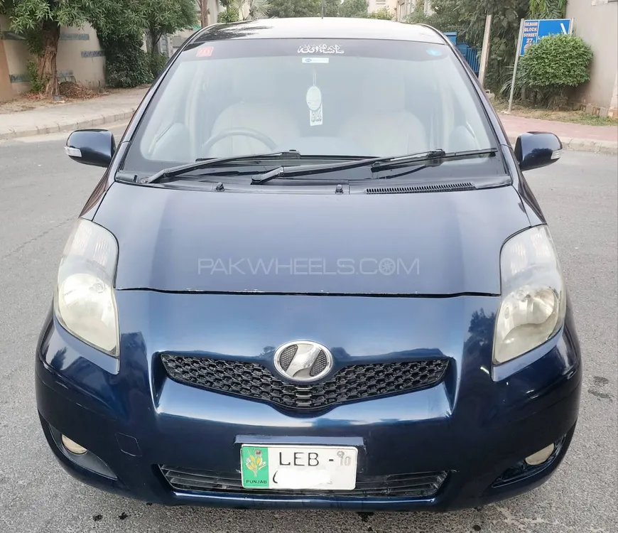 Toyota Vitz 2008 for Sale in Lahore Image-1