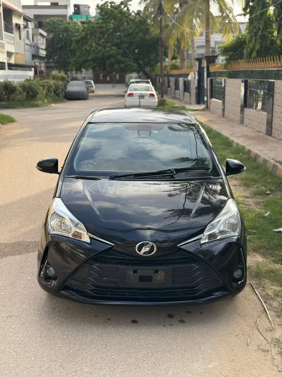 Toyota Vitz 2018 for Sale in Karachi Image-1
