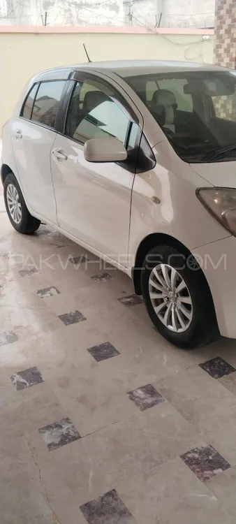 Toyota Vitz 2005 for Sale in Quetta Image-1