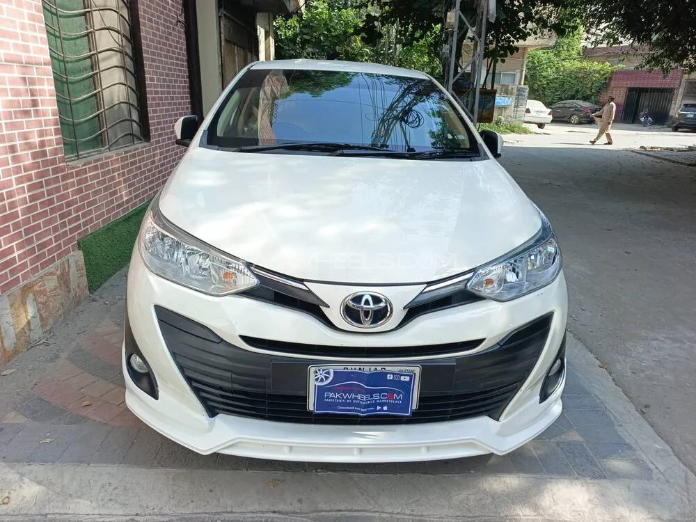 ٹویوٹا یارس سیڈان 2022 for Sale in لاہور Image-1