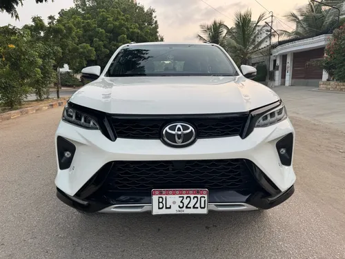 Toyota Fortuner Legender  2023