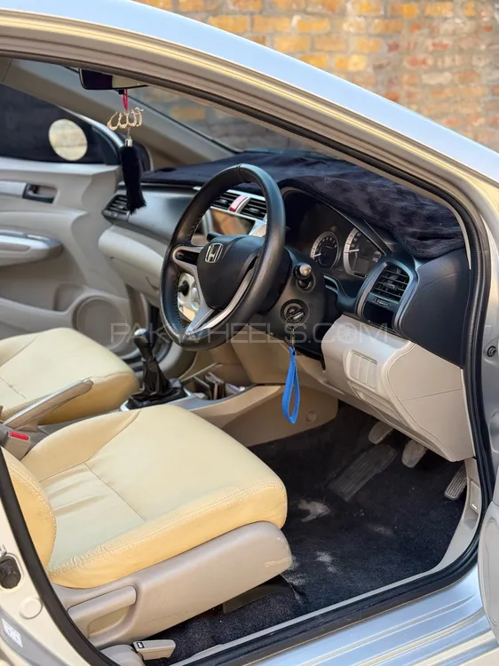 Honda City 2015 for Sale in Abbottabad Honda City 2015 for Sale in Abbottabad Image-7