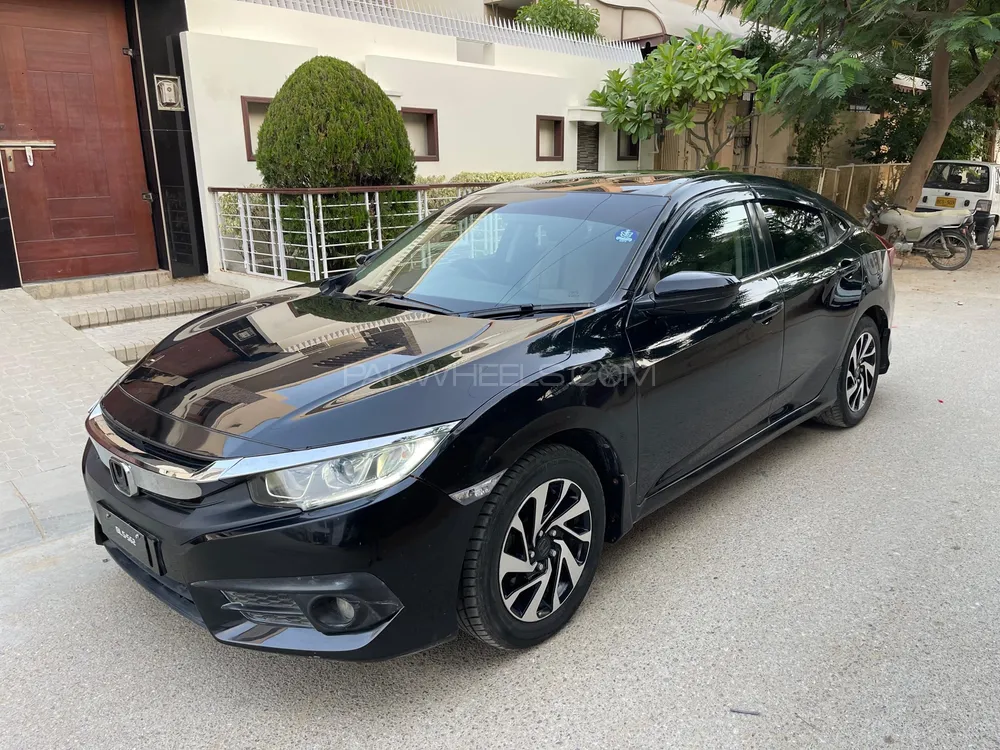 Honda Civic 2018 for Sale in Karachi Image-1