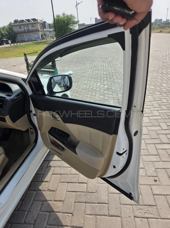 Honda Civic 2013 for Sale in Faisalabad Image-1