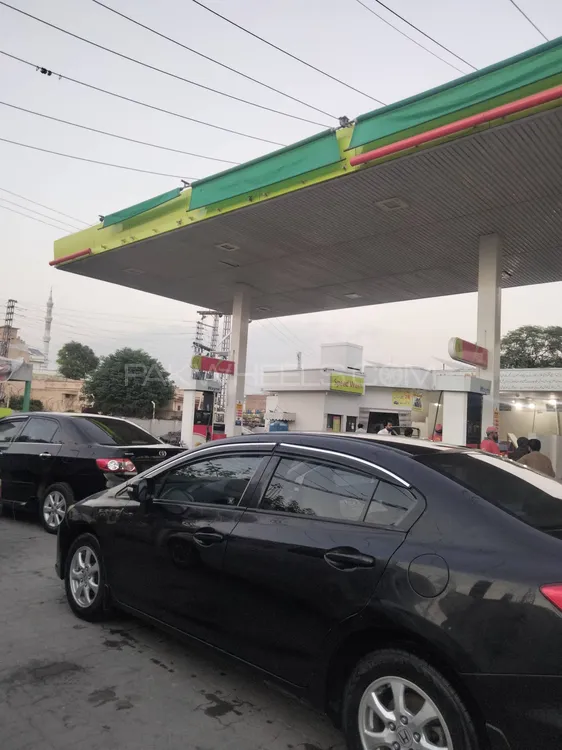 Honda Civic 2015 for Sale in Islamabad Image-1