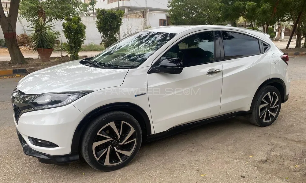 Honda Vezel 2016 for Sale in Karachi Honda Vezel 2016 for Sale in Karachi Image-6