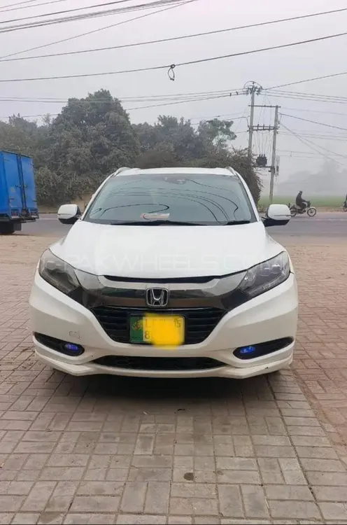 Honda Vezel 2015 for Sale in Multan Image-1