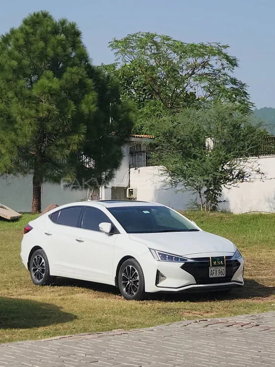 Hyundai Elantra 2021 for Sale in Multan Image-1