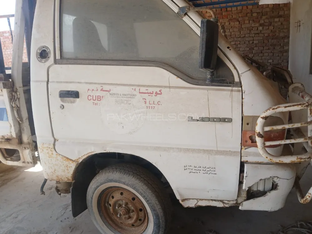 Hyundai Shehzore 2003 for Sale in Hyderabad Image-1