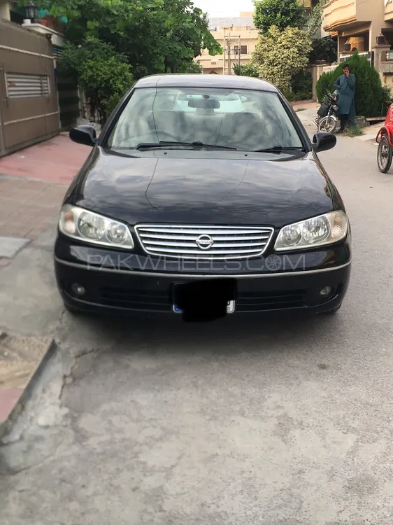 Nissan Sunny 2009 for Sale in Islamabad Image-1