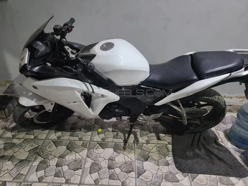 Suzuki Gsxr 250cc 2022 for Sale Image-1