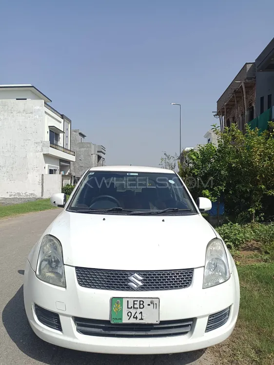 Suzuki Swift 2011 for Sale in Gujranwala Image-1