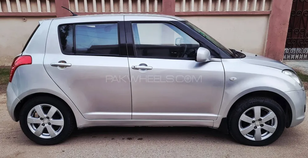 Suzuki Swift 2017 for Sale in Karachi Image-1