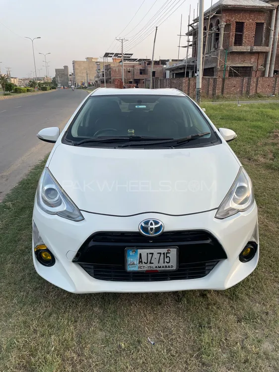 Toyota Aqua 2015 for Sale in Gujranwala Image-1