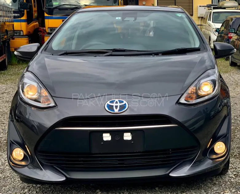 Toyota Aqua 2018 for Sale in Multan Image-1