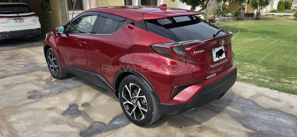 Toyota C-HR 2017 for Sale in Daharki Toyota C-HR 2017 for Sale in Daharki Image-3