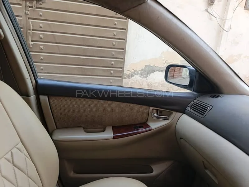 Toyota Corolla 2004 for Sale in Multan Image-1