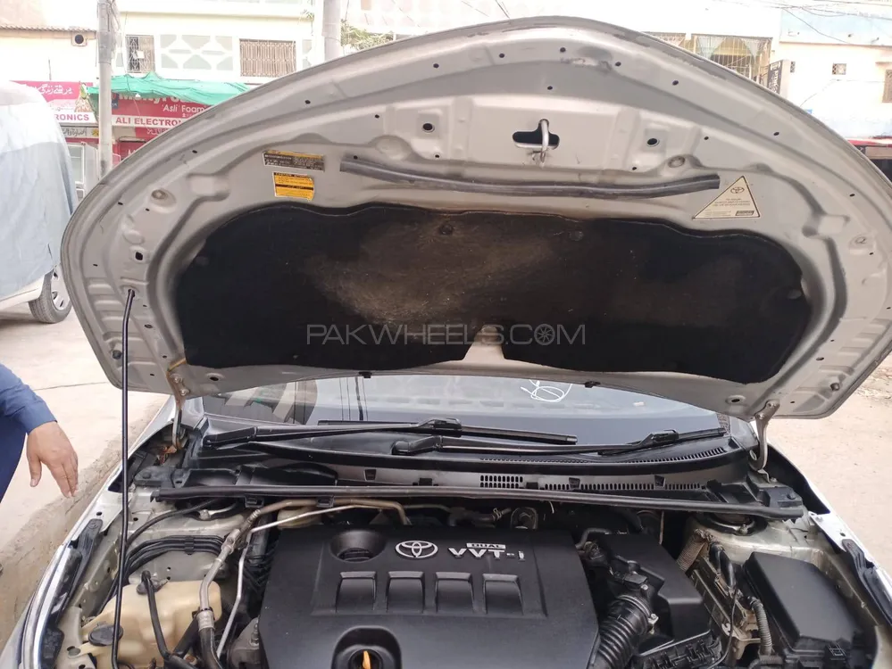 Toyota Corolla 2016 for Sale in Karachi Image-1