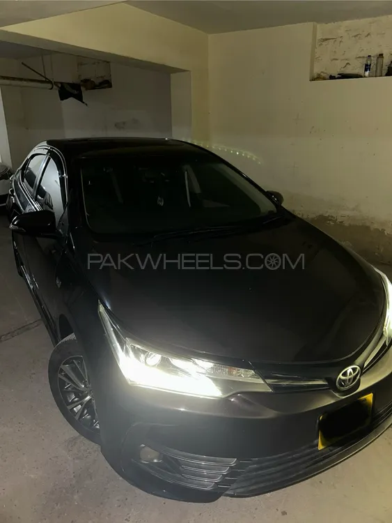 Toyota Corolla 2018 for Sale in Karachi Image-1