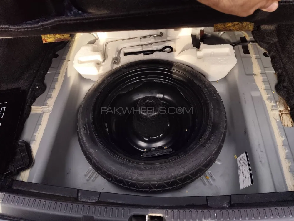 Toyota Corolla Axio 2014 for Sale in Nowshera Toyota Corolla Axio 2014 for Sale in Nowshera Image-9