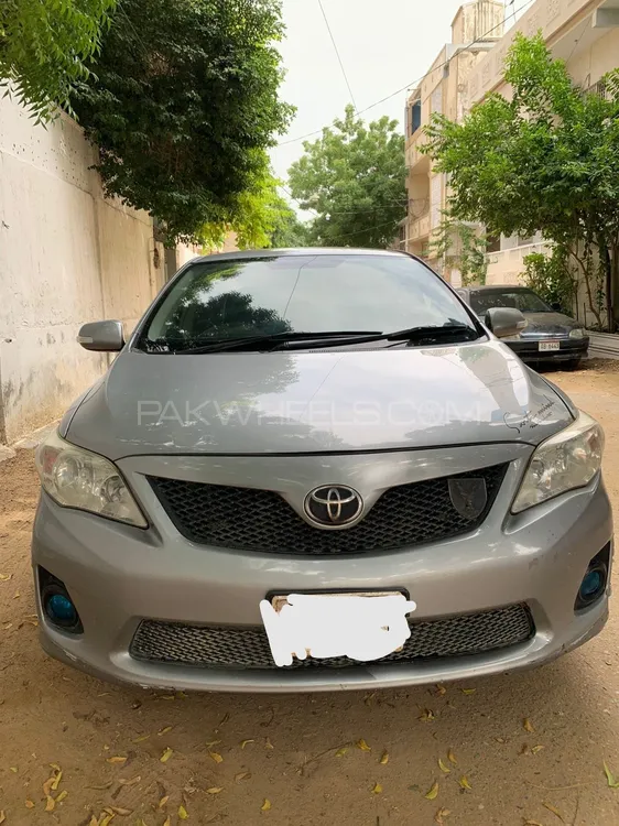 Toyota Corolla 2013 for Sale in Karachi Image-1