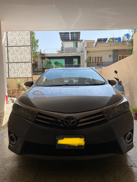 Toyota Corolla 2016 for Sale in Islamabad Image-1