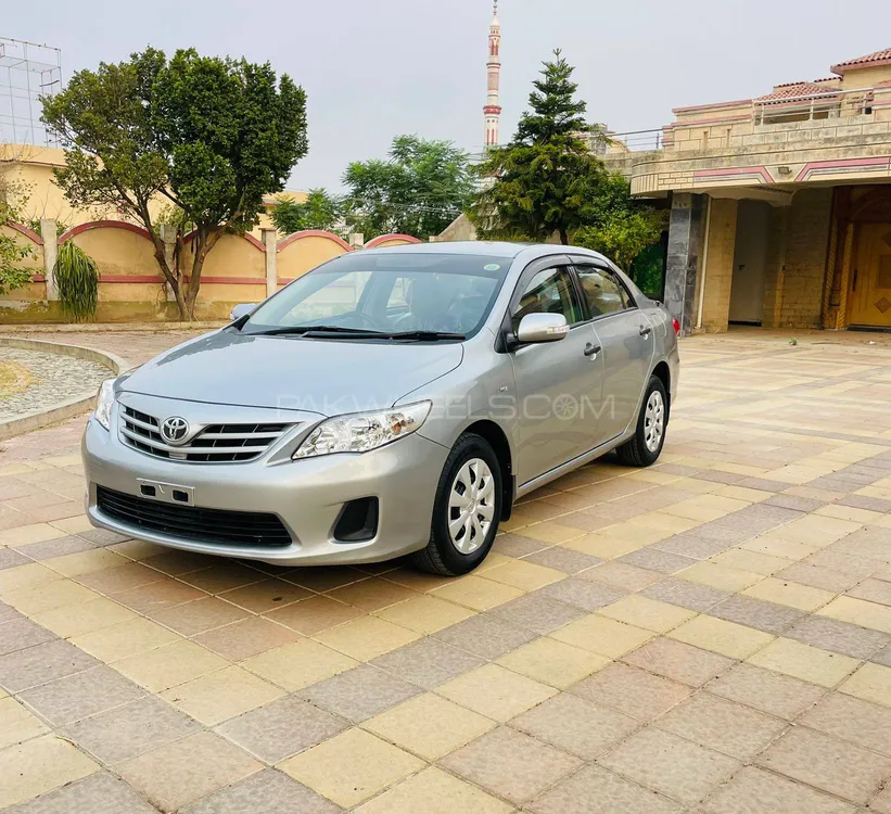 Toyota Corolla 2013 for Sale in Sialkot Image-1
