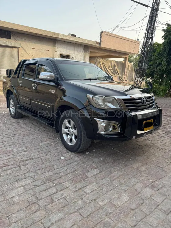 Toyota Hilux 2014 for Sale in Rahim Yar Khan Image-1