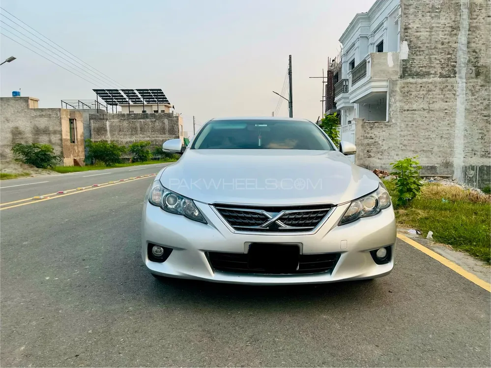 Toyota Mark X 2010 for Sale in Lahore Image-1