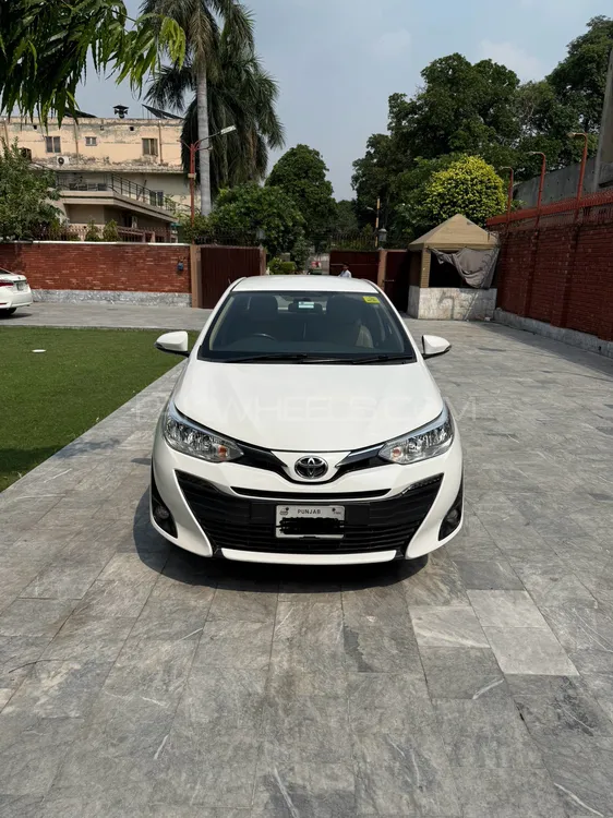 Toyota Yaris Sedan 2020 for Sale in Lahore Image-1