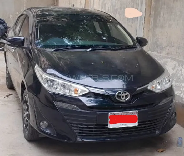 Toyota Yaris Sedan 2022 for Sale in Karachi Image-1