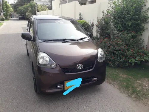 Daihatsu Mira 2012