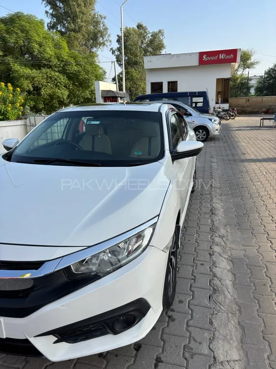 Honda Civic 2017 for Sale in Sambrial Image-1