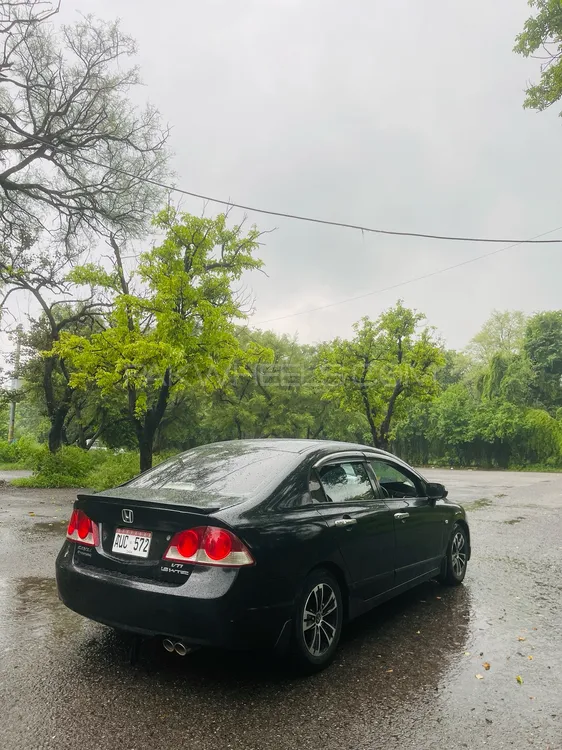 Honda Civic 2010 for Sale in Karachi Image-1