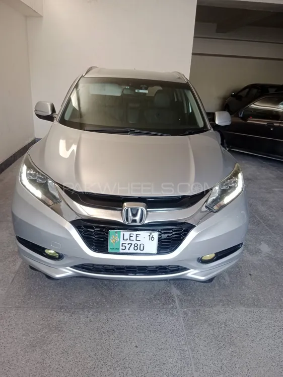 Honda Vezel 2014 for Sale in Lahore Image-1