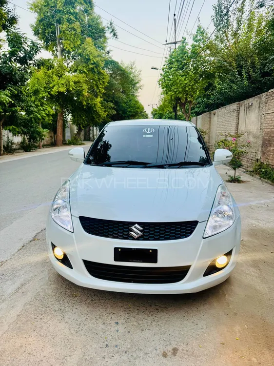 Suzuki Swift 2011 for Sale in Peshawar Image-1