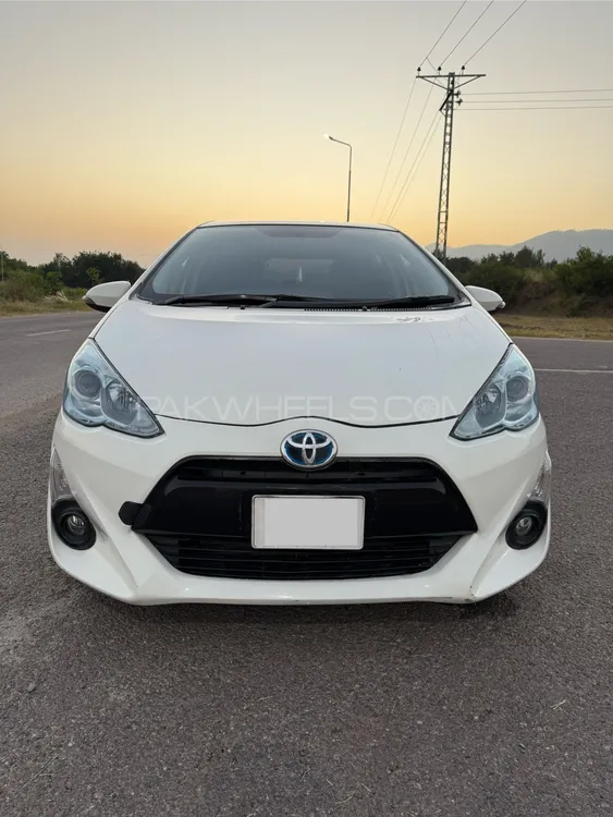 Toyota Aqua 2015 for Sale in Islamabad Image-1