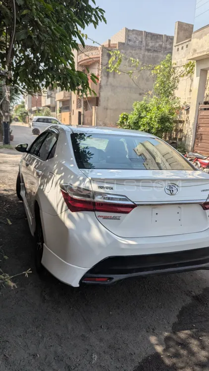 Toyota Corolla 2015 for Sale in Faisalabad Image-1