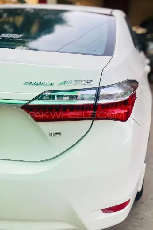 Toyota Corolla 2018 for Sale in Lahore Image-1