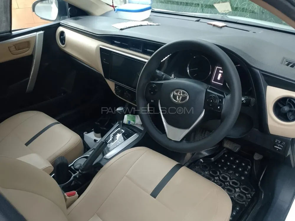 Toyota Corolla 2019 for Sale in Karachi Image-1