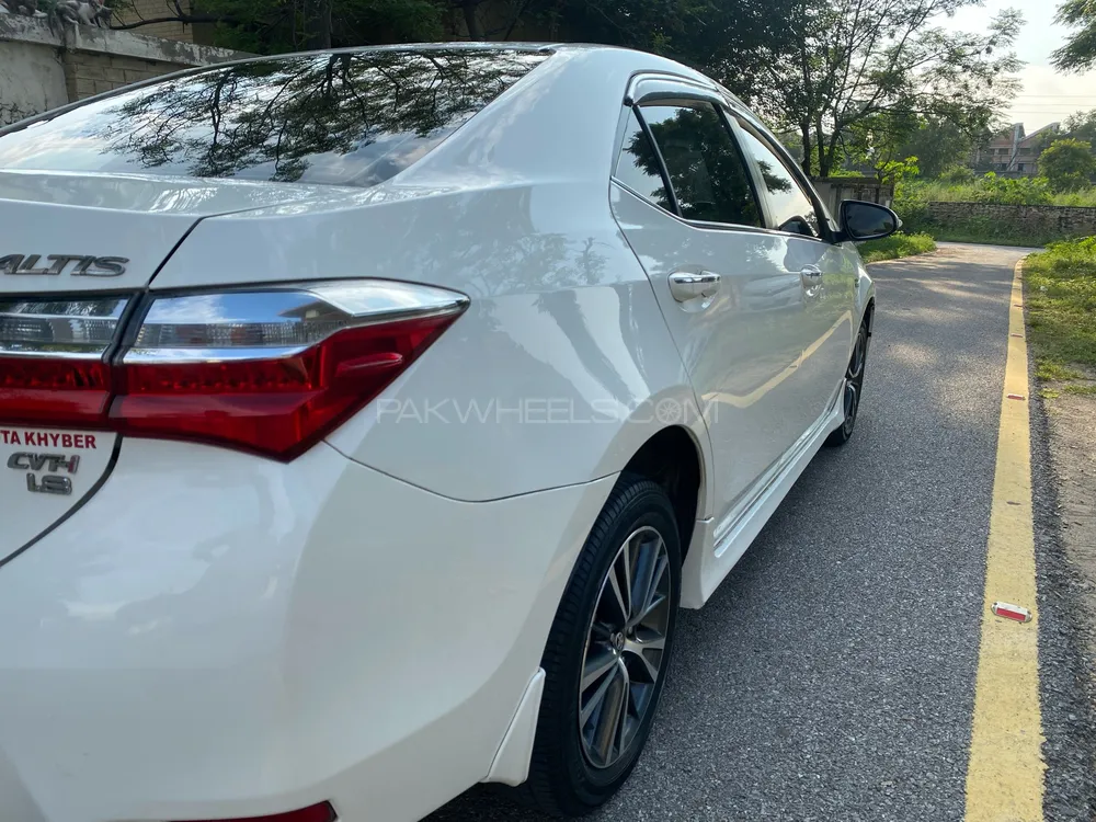 Toyota Corolla 2019 for Sale in Mirpur A.K. Image-1